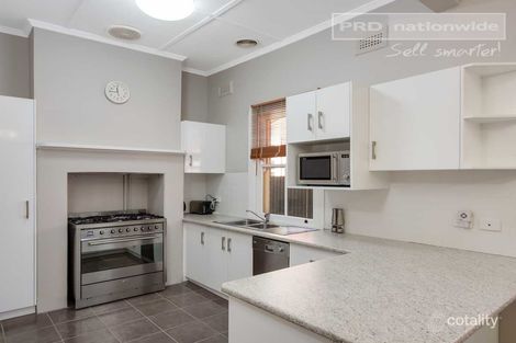 Property photo of 93A Fox Street Wagga Wagga NSW 2650