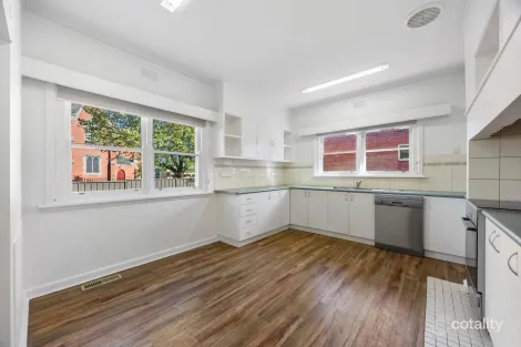 110 Macarthur St, Soldiers Hill, VIC 3350