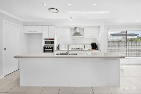 Property photo of 85 Lindeman Circuit Pimpama QLD 4209