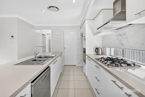Property photo of 85 Lindeman Circuit Pimpama QLD 4209
