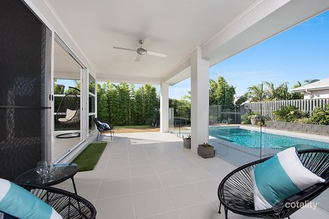 Property photo of 8 Cockatoo Crescent Forest Glen QLD 4556