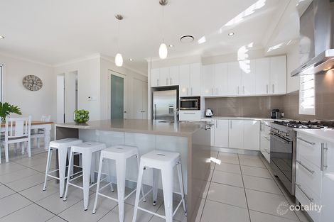 Property photo of 8 Cockatoo Crescent Forest Glen QLD 4556
