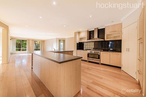 Property photo of 4 Ardenne Court Narre Warren South VIC 3805