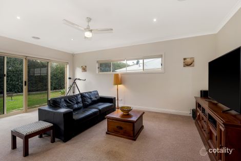 Property photo of 8 Greenview Rise Ocean Grove VIC 3226