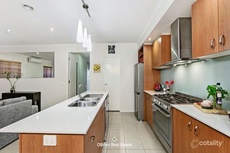 Property photo of 7 Nevis Place Taylors Hill VIC 3037