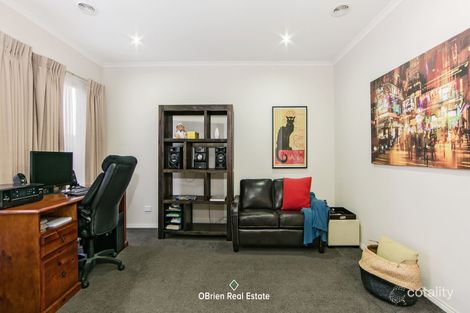 Property photo of 7 Nevis Place Taylors Hill VIC 3037