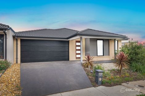 Property photo of 30 Cassinia Circuit Tarneit VIC 3029