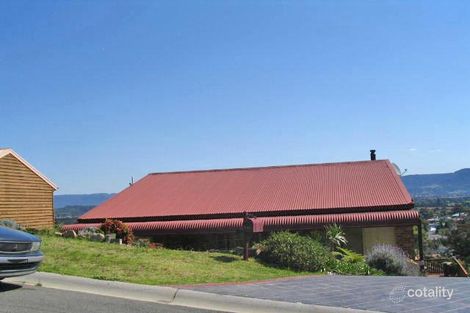 15 Pennant Cres, Berkeley, NSW 2506