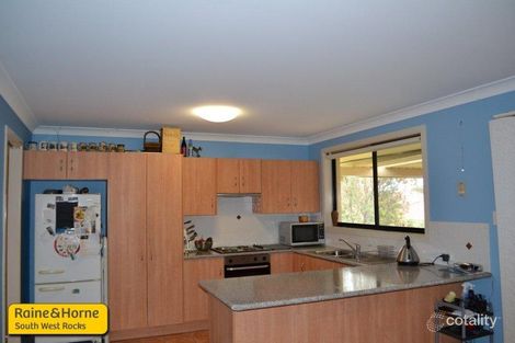 Property photo of 46 Dennis Crescent South West Rocks NSW 2431