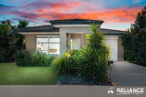 Property photo of 9 Elland Circuit Truganina VIC 3029