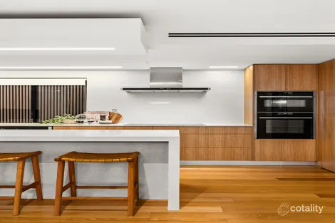 Property photo of 15 Hermitage Close Ashmore QLD 4214