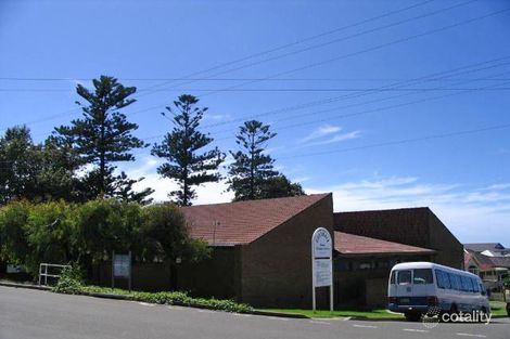 745 Lawrence Hargrave Dr, Coledale, NSW 2515