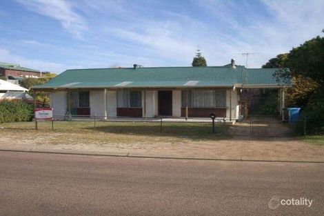 17 Burton Rd, Castletown, WA 6450