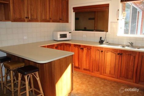 Property photo of 4 Beatrice Court Morwell VIC 3840