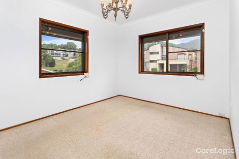 Property photo of 22 Peace Crescent Balgownie NSW 2519