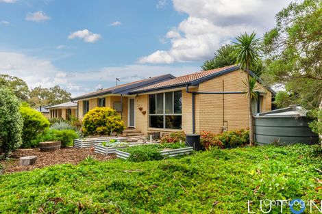 Property photo of 1 Staughton Place Wanniassa ACT 2903