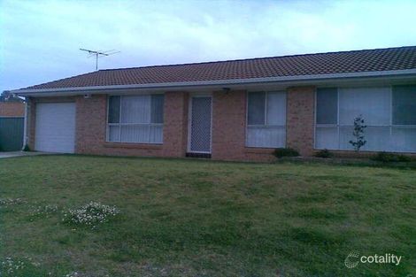 Property photo of 50 Anthony Drive Rosemeadow NSW 2560
