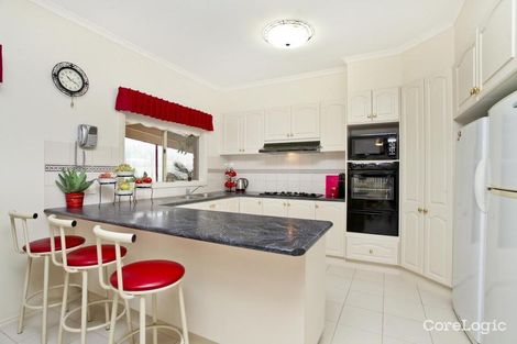 Property photo of 10 Wannon Place Taylors Hill VIC 3037