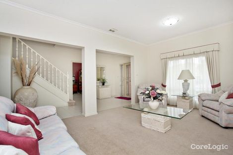Property photo of 10 Wannon Place Taylors Hill VIC 3037