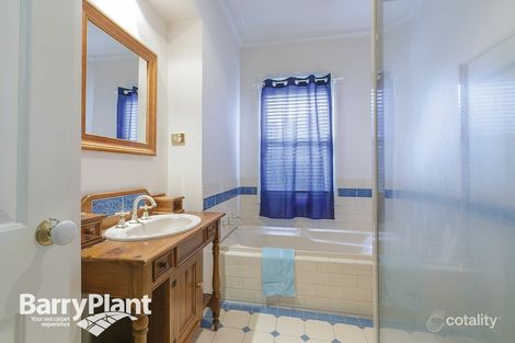 1010 Howitt St, Wendouree, VIC 3355