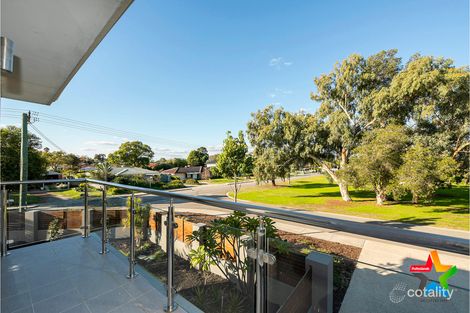 Property photo of 2 Iveson Place Bassendean WA 6054
