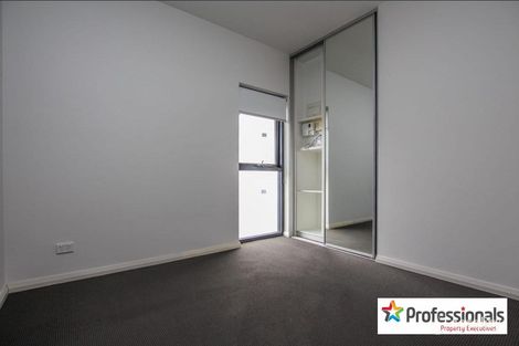 Property photo of 17/6 Points Way Cockburn Central WA 6164