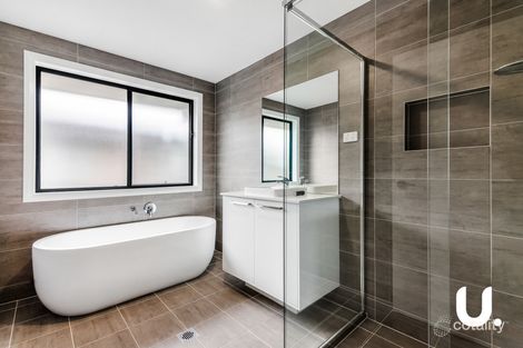 Property photo of 31 Versace Crescent Melonba NSW 2765