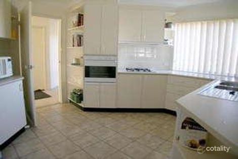 Property photo of 98 Halloran Drive Jerrabomberra NSW 2619