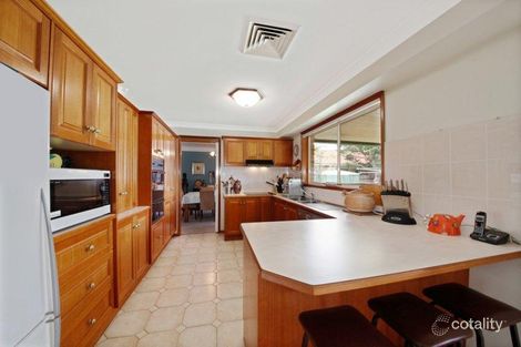 Property photo of 4 Poplar Place Picton NSW 2571