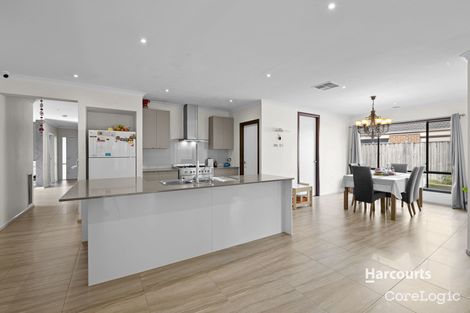 Property photo of 5 Ramona Way Pakenham VIC 3810