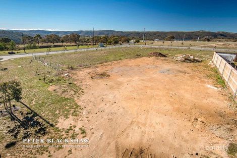 Property photo of 16 Garraway Crescent Googong NSW 2620