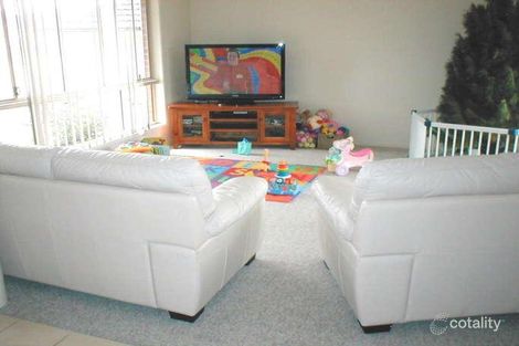 Property photo of 10 Ryan Close Woongarrah NSW 2259