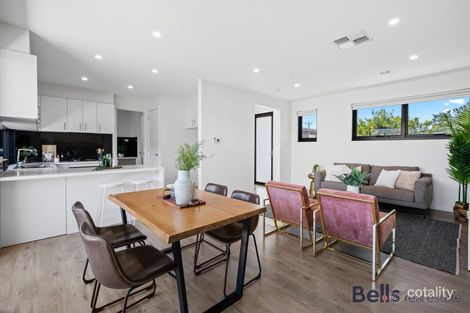 Property photo of 2/9 Hall Street Sunshine West VIC 3020