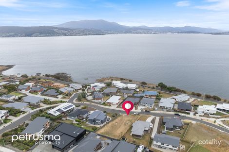 17 Trevassa Cres, Tranmere, TAS 7018