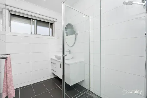 Property photo of 8 Mentha Street Sunshine West VIC 3020