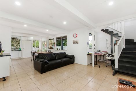 Property photo of 33 Brooke Avenue Southport QLD 4215