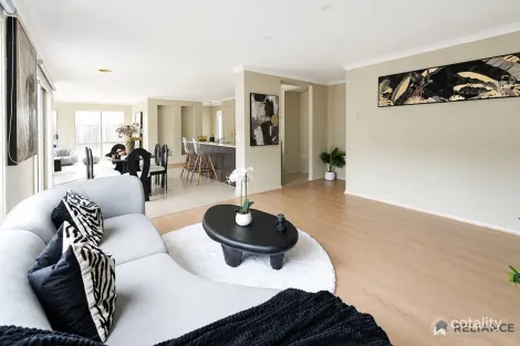 Property photo of 22 Cepora Road Tarneit VIC 3029