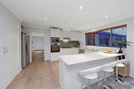 Property photo of 8 Wallingford Place Rowville VIC 3178
