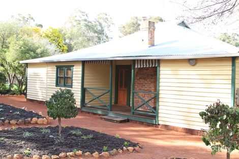 240 Orchard Rd, Wooroloo, WA 6558