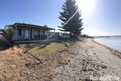 Property photo of 4 Starfish Lane Mount Dutton Bay SA 5607