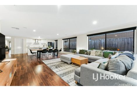 Property photo of 19 Vantage Drive Pakenham VIC 3810