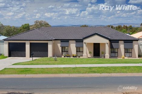 Property photo of 3 Prestwick Place West Wodonga VIC 3690