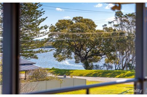 6 Banksia Cl, Manning Point, NSW 2430