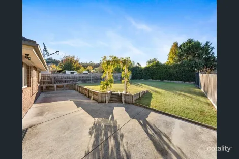 14 Shetland Ct, Pakenham, VIC 3810