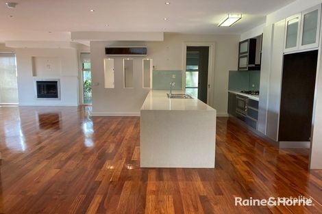 Property photo of 44 Magazine Way Maribyrnong VIC 3032