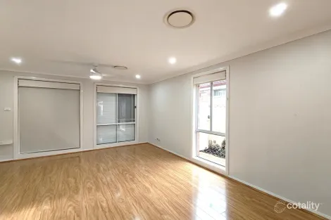 Property photo of 43 Maslin Crescent Quakers Hill NSW 2763