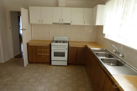 Property photo of 26 Emerald Drive Springvale VIC 3171