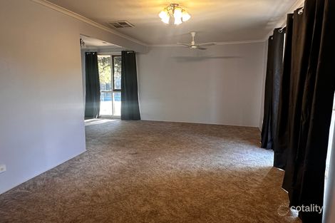 Property photo of 2 Jade Court Hampton Park VIC 3976