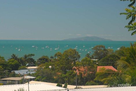 5 Woomerah Ave, Cannonvale, QLD 4802