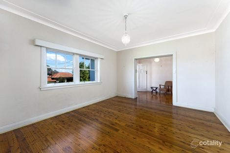 Property photo of 39 Kingslangley Road Greenwich NSW 2065